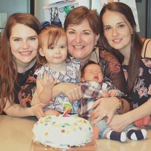 Meet your Posher, Marifer